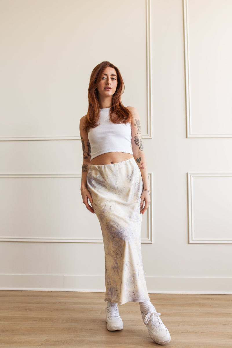 dailystory-ellie-midi-skirt-in-marble-free-canada-wide-shipping-over