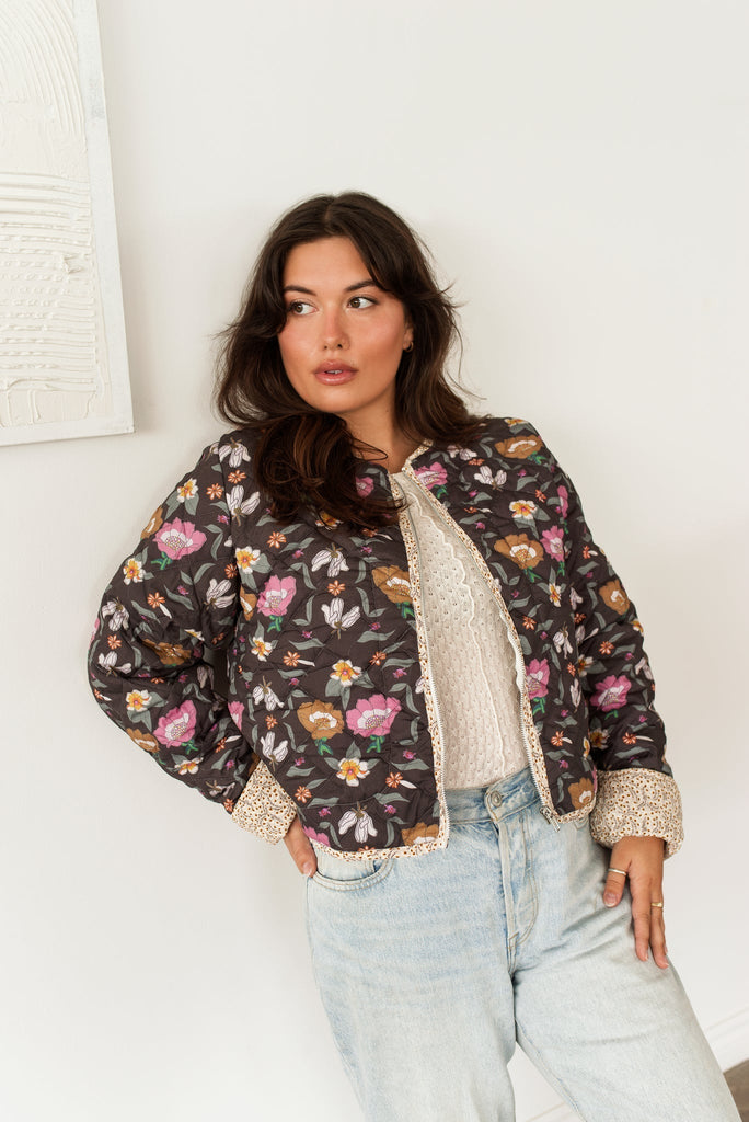 Dailystory Scarlet Jacket In Floral-The Trendy Walrus