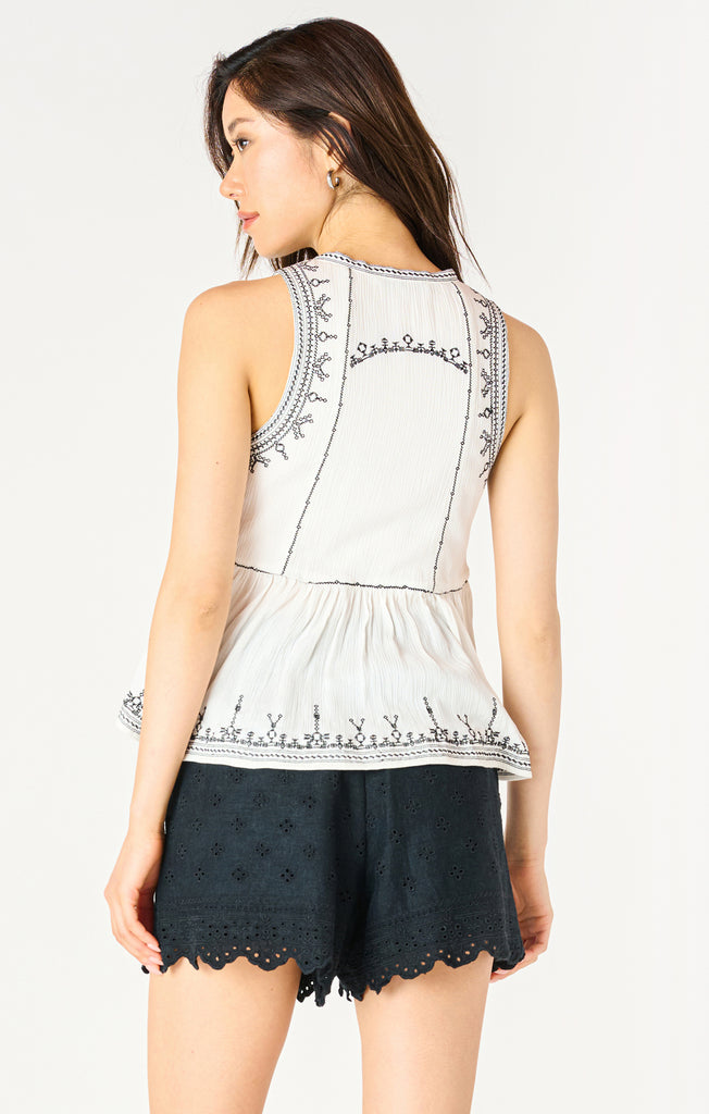 Dex Eyelet Pull On Shorts In Black-The Trendy Walrus