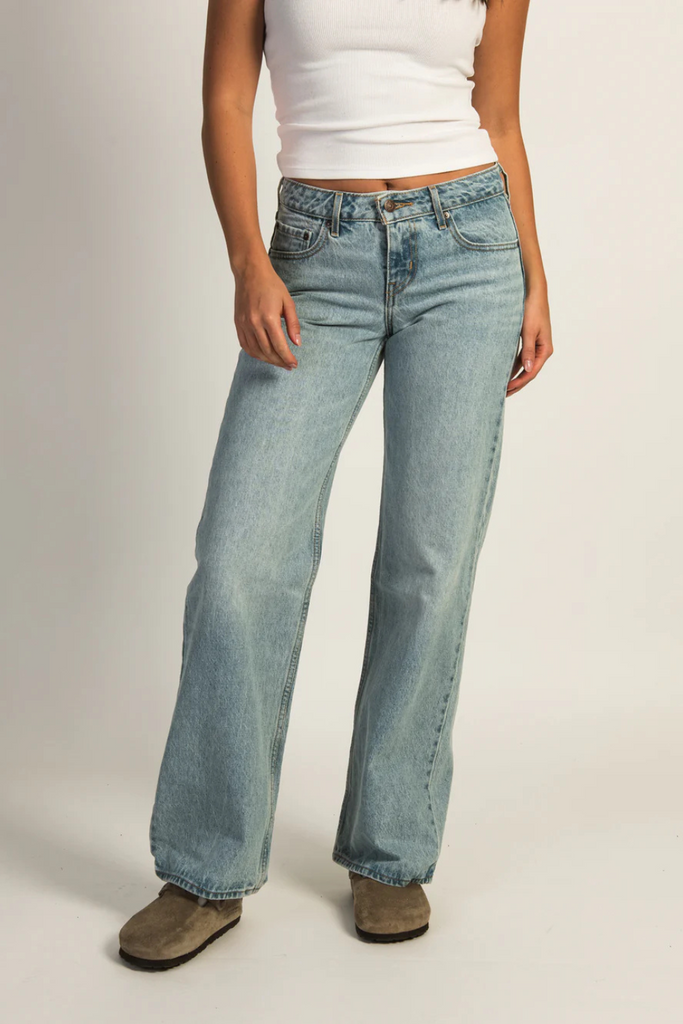 Levi's Low Loose In Blasted Stone-The Trendy Walrus