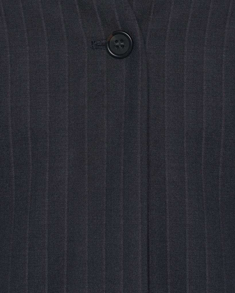 Minimum Davida Vest In Black-The Trendy Walrus