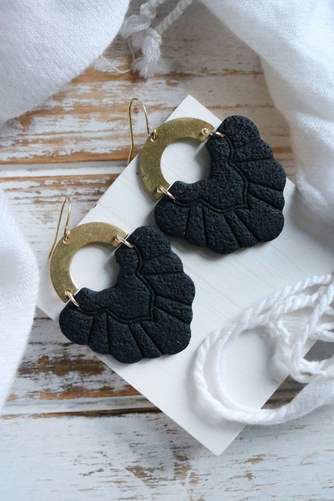 Petal & Posy Crest Earrings - Onyx-The Trendy Walrus