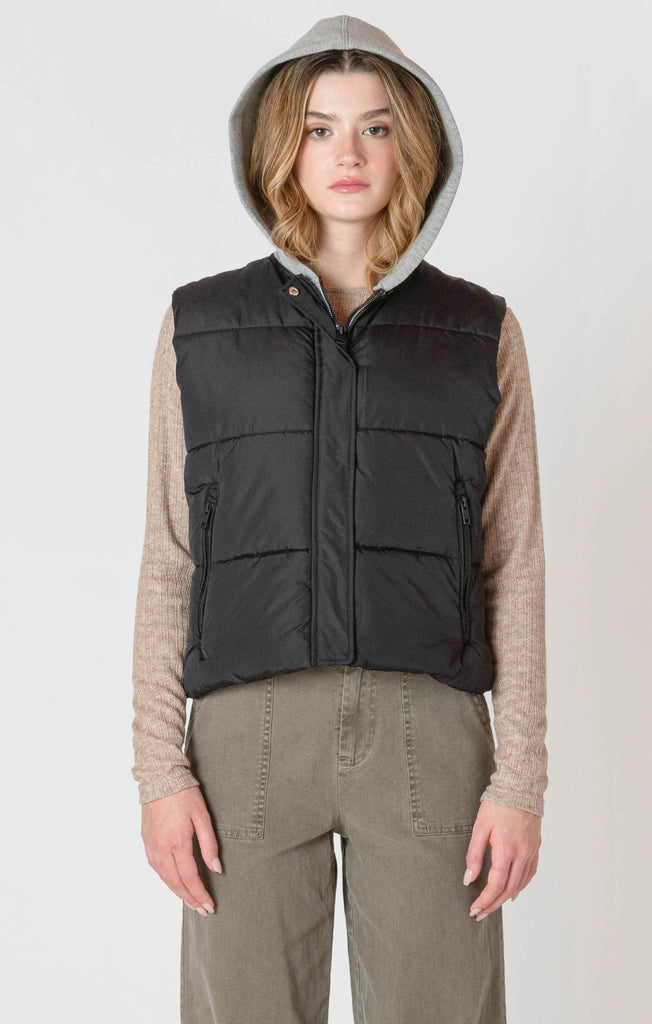 Room 34 Short Puffer Vest In Black-The Trendy Walrus