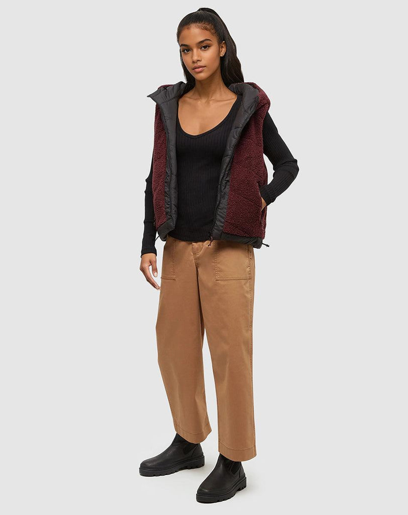 Tentree Collins Vest In Deep Burgundy / Meteorite Black-The Trendy Walrus