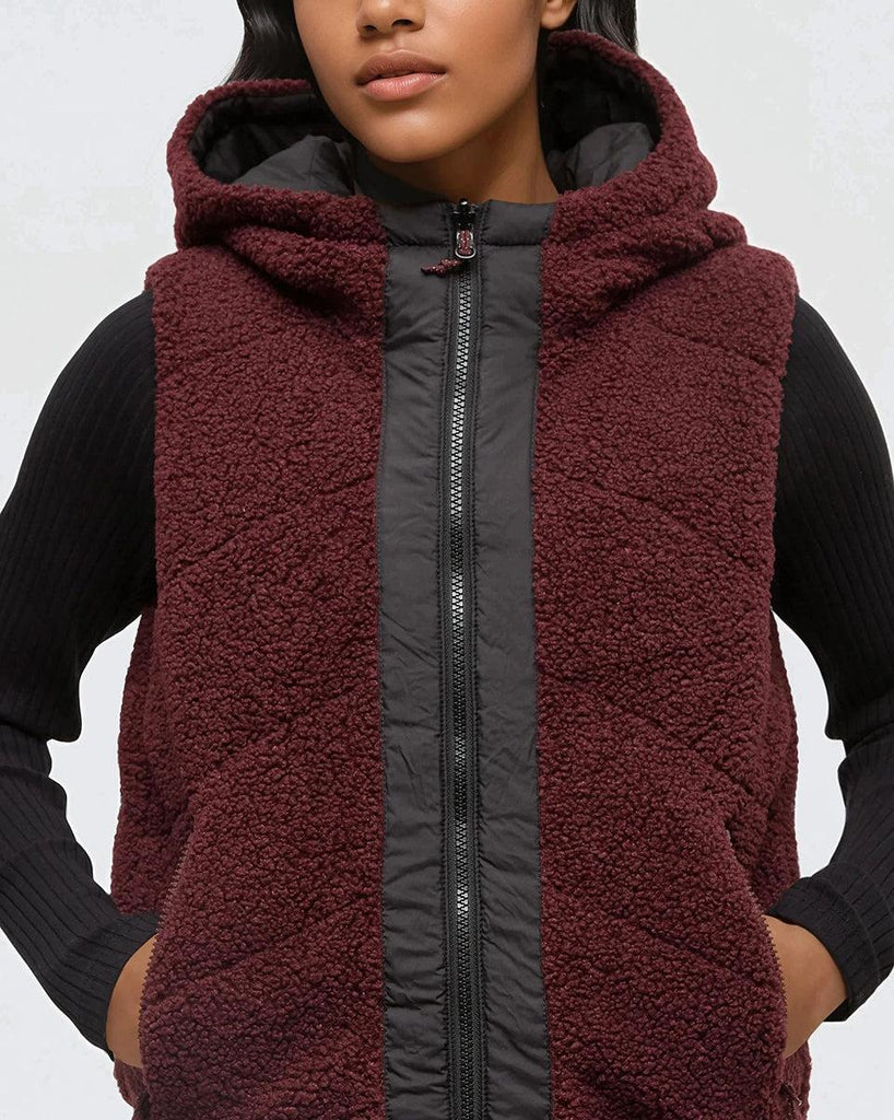 Tentree Collins Vest In Deep Burgundy / Meteorite Black-The Trendy Walrus