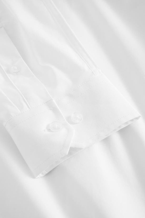 Matinique Robo N Stretch Poplin Dress Shirt in White-The Trendy Walrus