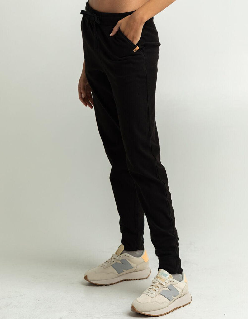 Tentree Luxe Sweatpants in Jet Black-The Trendy Walrus